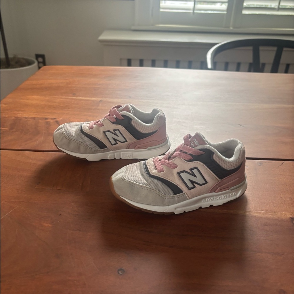 New Balance Kids' Sneakers in Pink, Black, and White Toddler Size 9